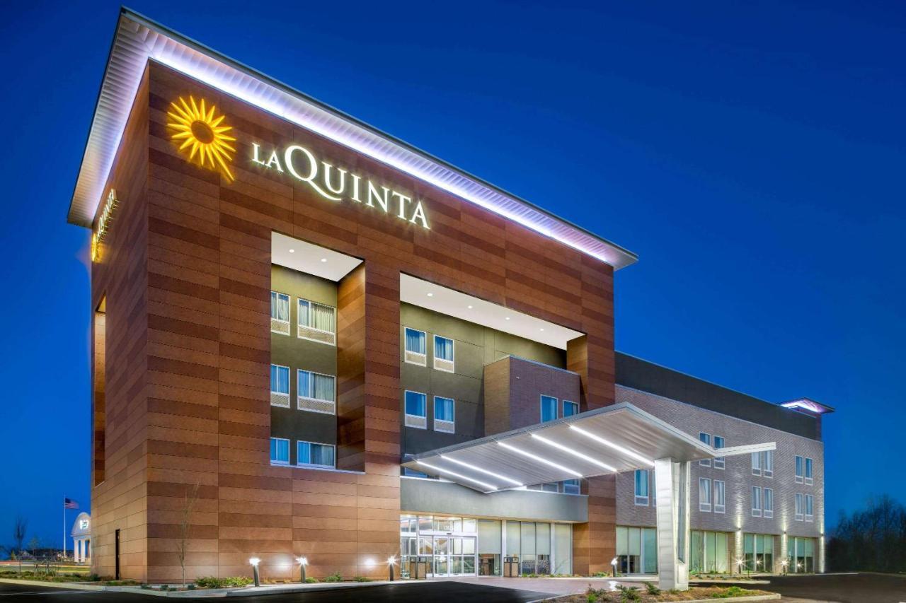 La Quinta Inn & Suites By Wyndham Louisville Ne - Old Henry Rd Екстер'єр фото